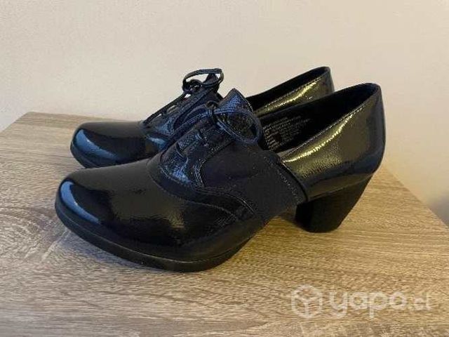 Zapato azul formal mujer