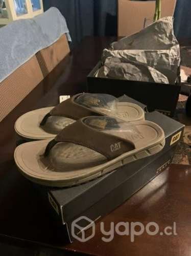 Sandalias CAT. Originales nuevas