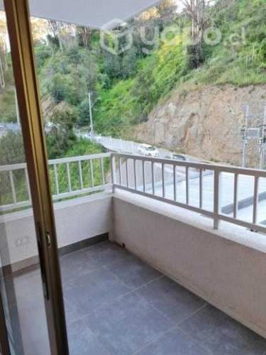 Arriendo 2D y 1B. Valle Los Ingleses 3. Valpo