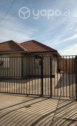 Casa en bicentenario de 3 habitaciones y 2 baños