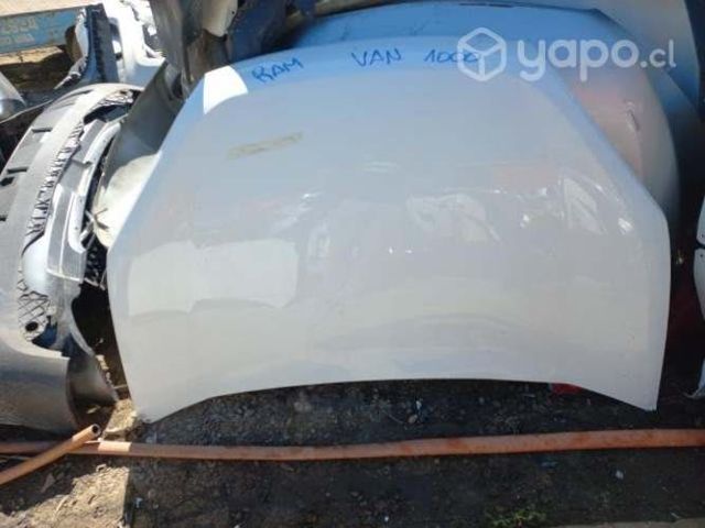 Capot RAM Van 1000 ORIGINAL impecable