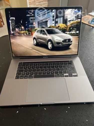 MacBook Pro impecable