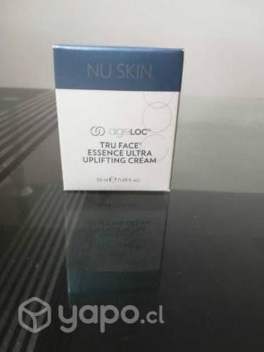 Pack Tru Face Essence Ultra/ Ultra Uplifting Cream