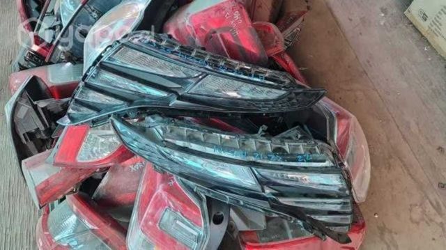 Optico derecho o izquierdo hyundai tucson 2022