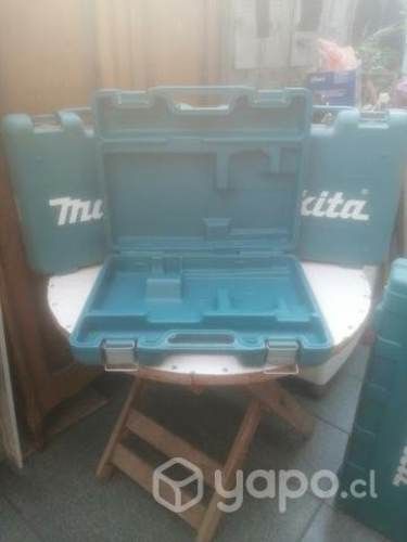 Cajas para guardar herramientas. 