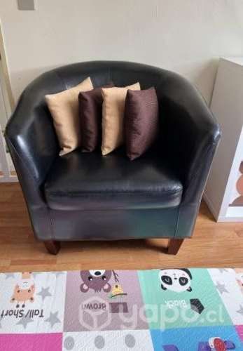 Poltrona/ sitial negro