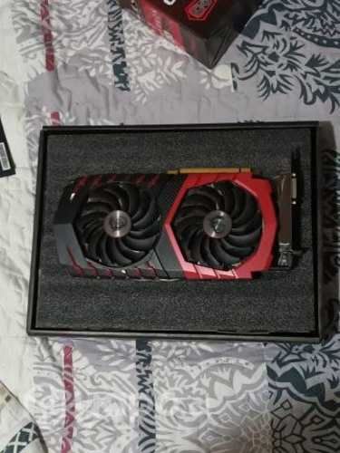 Tarjeta de video MSI RX 580 poco uso