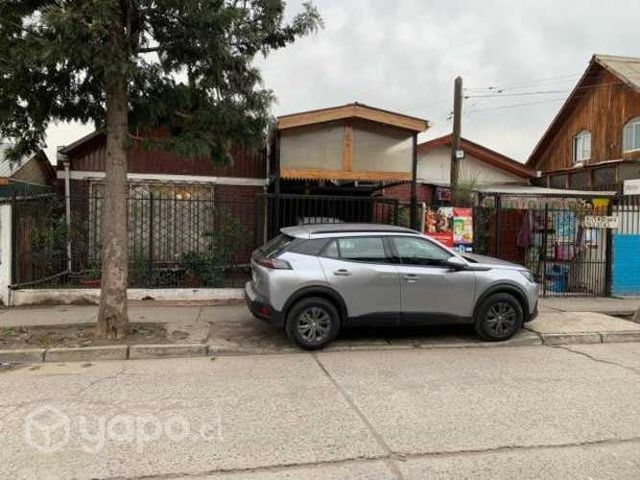 Linda casa con negocio