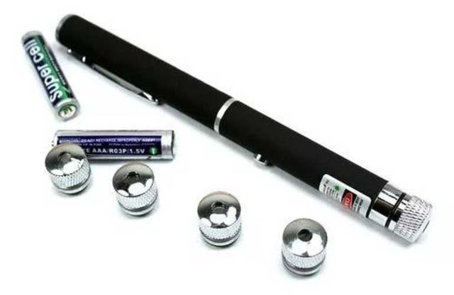 Puntero Verde Con 12 Puntas+ Pilas Aaa