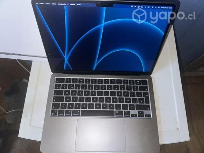 MacBook Air M2 13.3