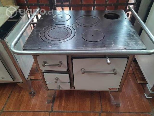 Cocina a leña marca Yunque