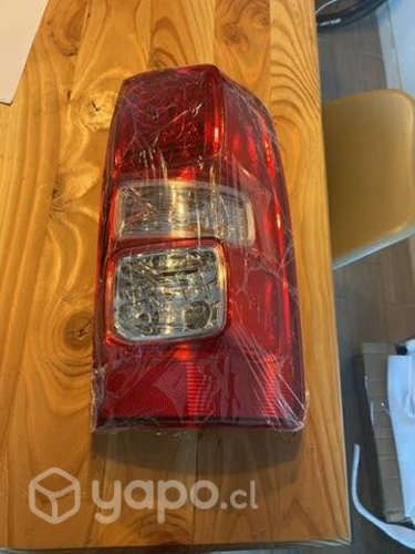 Luz trasera derecha camioneta chevrolet colorado
