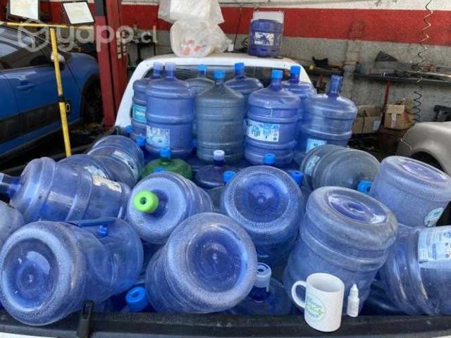 Bidones para agua retornables de 10 y 20 envases