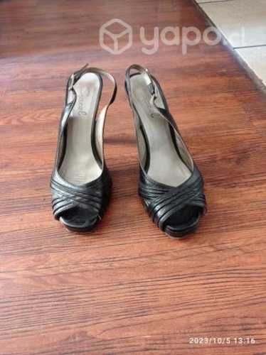 Sandalias negras número 37