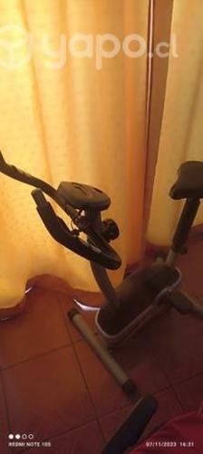 Bicicleta estática BODYsculture