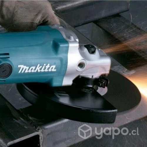 Esmeril angular 7» 2000W GA9050 Makita