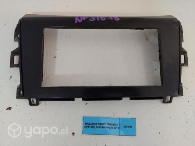 Moldura Radio Tablero (NP31078) Nissan NP300 2019
