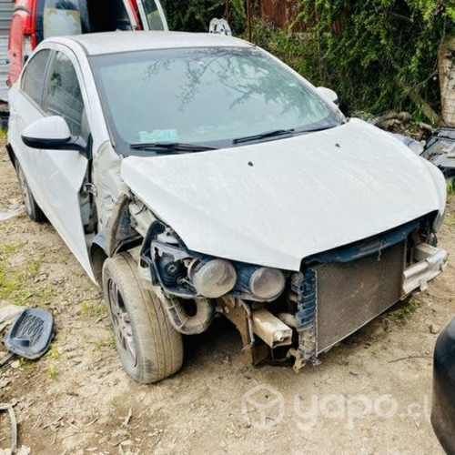 Chevrolet sonic en desarme