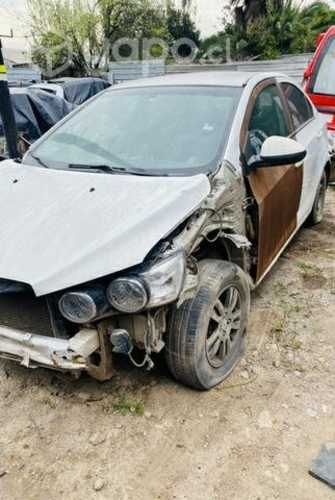 Chevrolet sonic en desarme