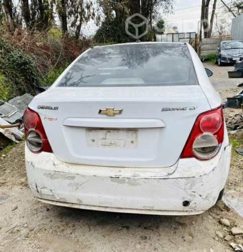 Chevrolet sonic en desarme