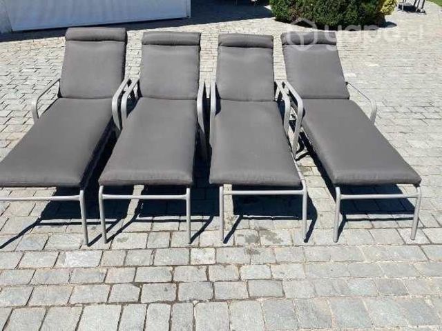 Reposera con cojin. Hay 4 disponibles.impecables