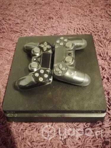 Play 4 con dos mandos