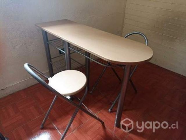 Mesa desayunador con asientos