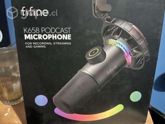 Microfono Dinamico Gamer RGB Fifine K658