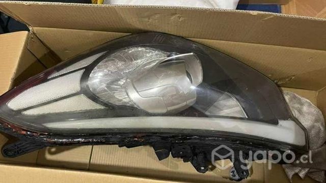 Foco derecho kia cerato modelo 2015