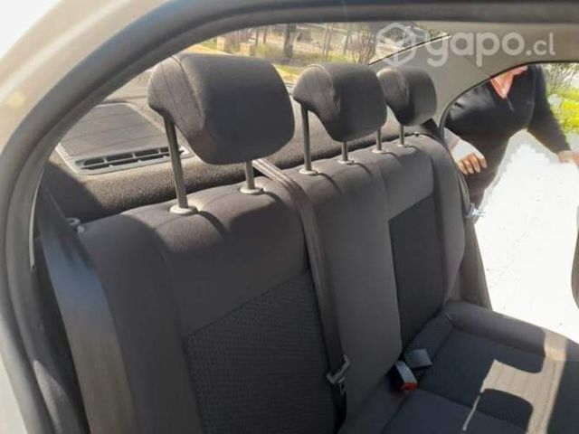 Volkswagen voyage 2021 como nuevo