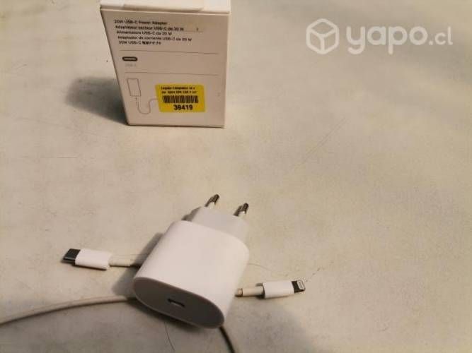 Cargador 20w mas cable lightning usado