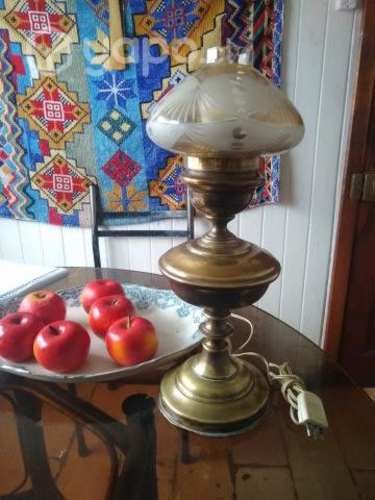 Antigua lampara de bronce