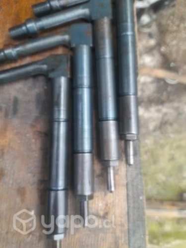 Inyectores nissan terrano japonesa 2.5