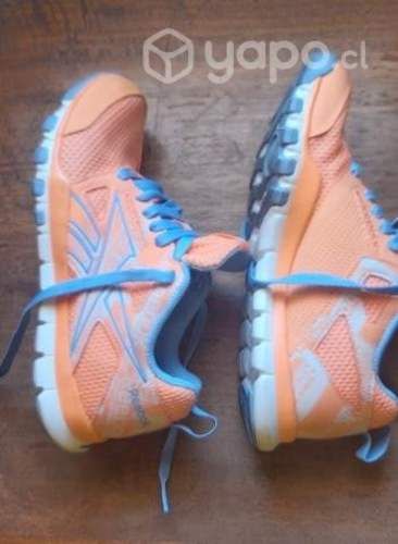 Zapatillas deportivas Casi Nuevas