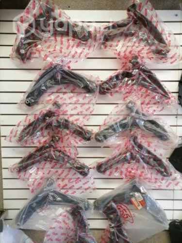 Bandejas el par Toyota