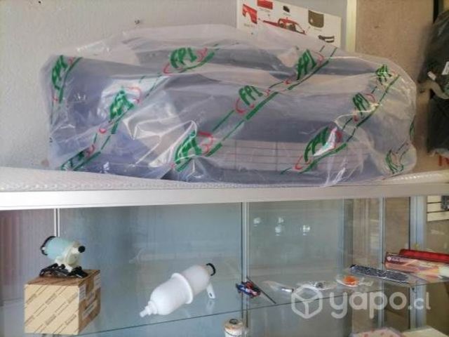 Parachoque toyota new yaris 2006 al 2013