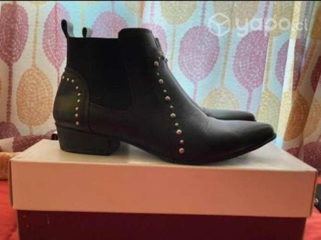 Botines de cuero N36, marca Arezzo