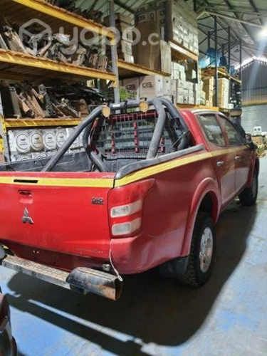 Portalon mitsubishi l200 2018 impecable estado