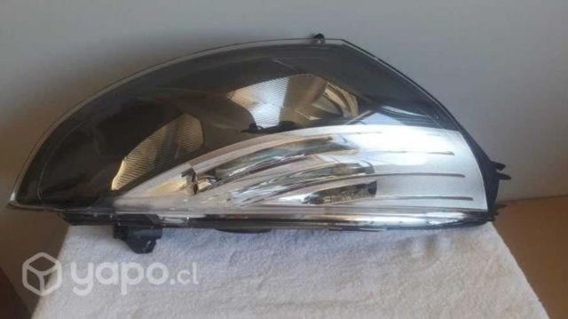 Optico derecho renault clio hb dynamique año 2016