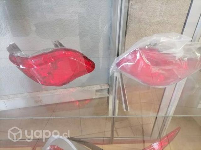 Reflectores el par yaris sport 2014-2017