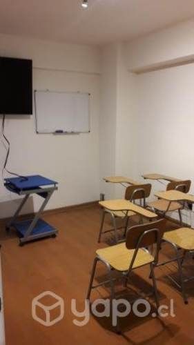 Oficina Santiago Centro Huérfanos c Bandera