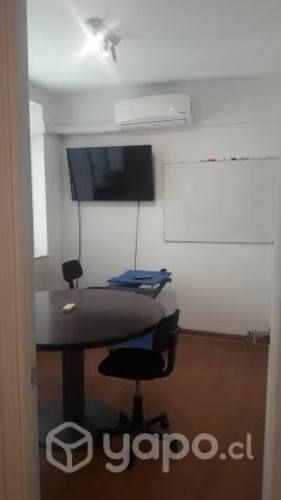 Oficina Santiago Centro Huérfanos c Bandera