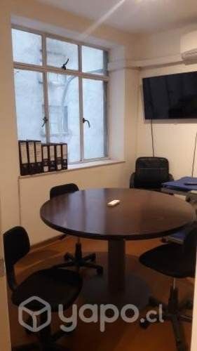 Oficina Santiago Centro Huérfanos c Bandera