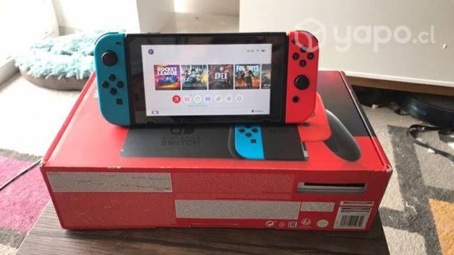 Nintendo Switch V2 / 32GB