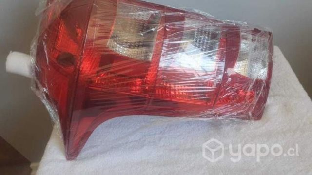 Foco trasero izquierdo mahindra xuv 500, año 2015