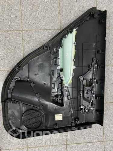 Tapiz puerta trasera Toyota rav 4