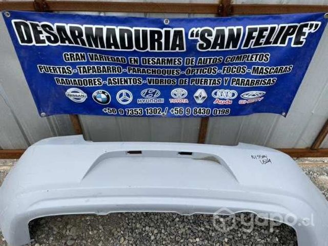 Parachoque trasero Nissan versa