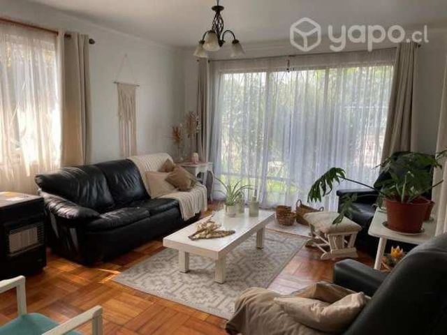 Casa en La Cisterna, cercana a Metro El Parron