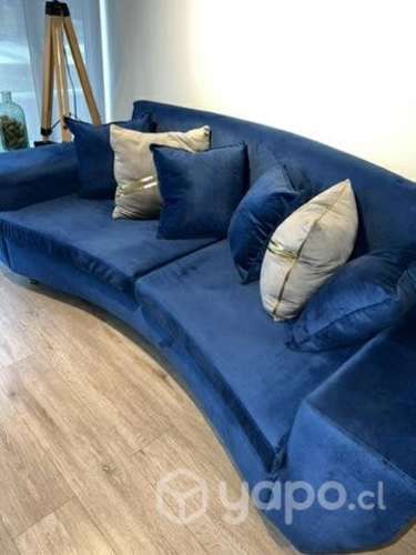 Sofá living con 2 puff