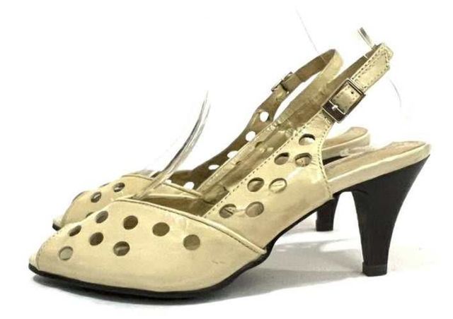 Chala De Cuero Marca Bruno Rossi N*37 Beige